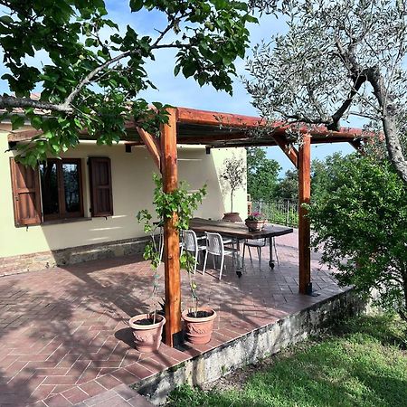 Casa Di Coraggio Villa Volterra Bagian luar foto
