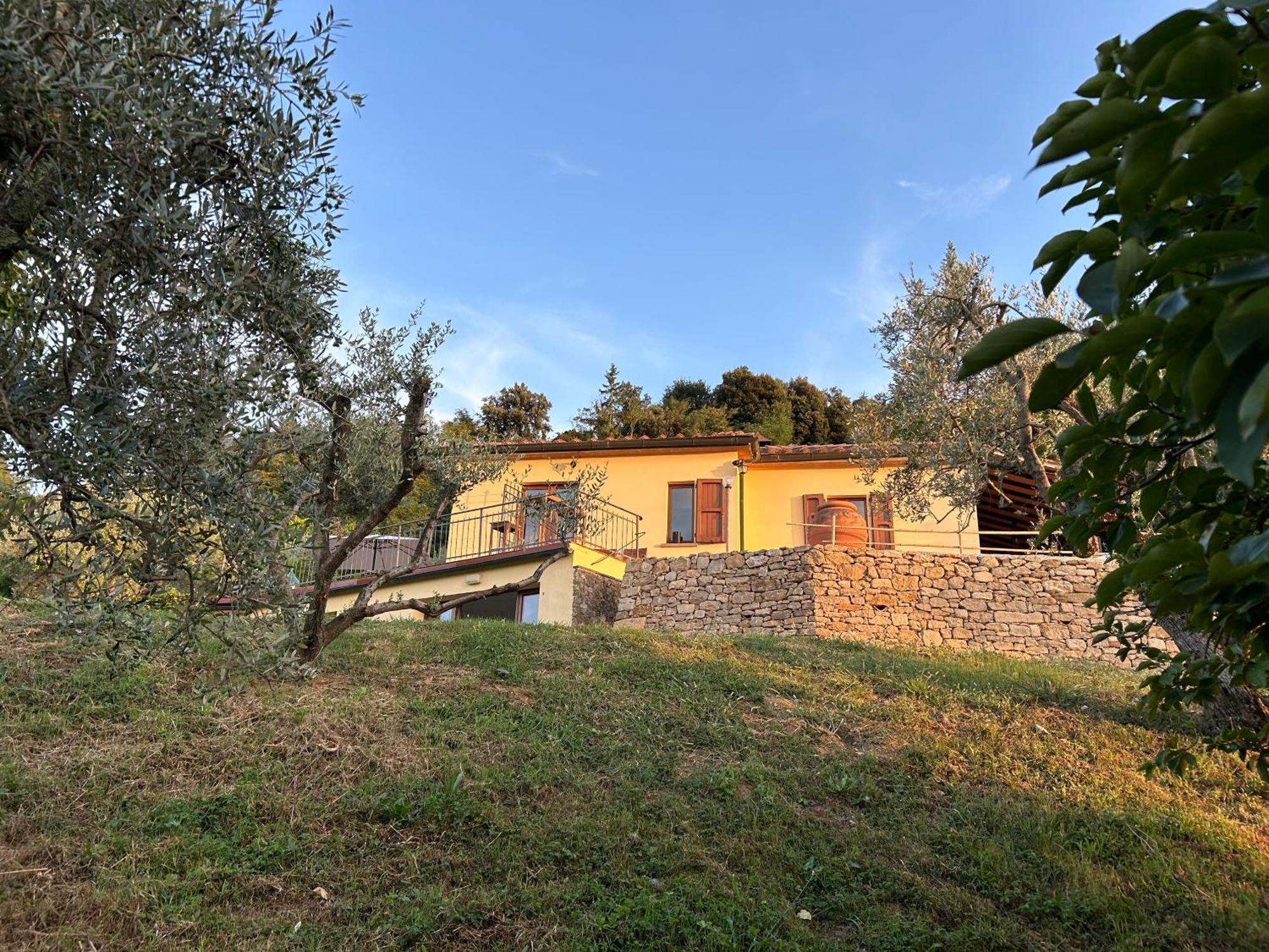Casa Di Coraggio Villa Volterra Bagian luar foto